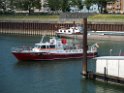 Einsatz Loeschboot Rettungsboot PRhein Koeln Rodenkirchen P28